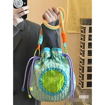Корейската Жаккардовая Плиссированная чанта от съвсем малък за момичета 2023 Мода Y2k Естетичен Контрастен Цвят Градинска дрехи, Дамски чанти през рамо